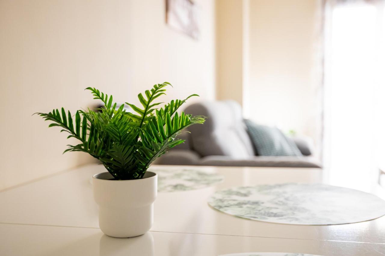 Dona Concha Alameda Apartment Sevilla Bagian luar foto