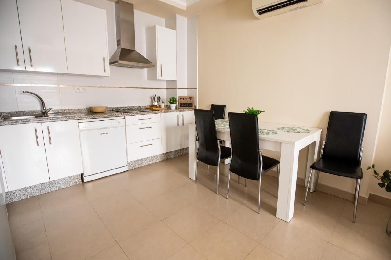 Dona Concha Alameda Apartment Sevilla Bagian luar foto